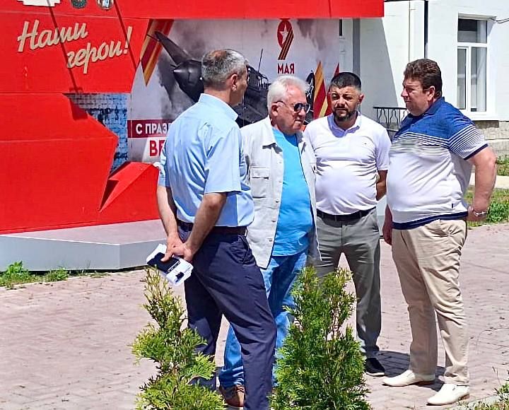 Рустем Аметов: Сегодня с рабочей поездкой наш город посетил Ивлев Леонид Григорьевич - Депутат Государственной Думы Федерального Собрания Российской Федерации Рустем Аметов: Сегодня с рабочей поездкой наш город посетил Ивлев Леонид Григорьевич - Депутат Государственной Думы Федерального Собрания Российской Федерации