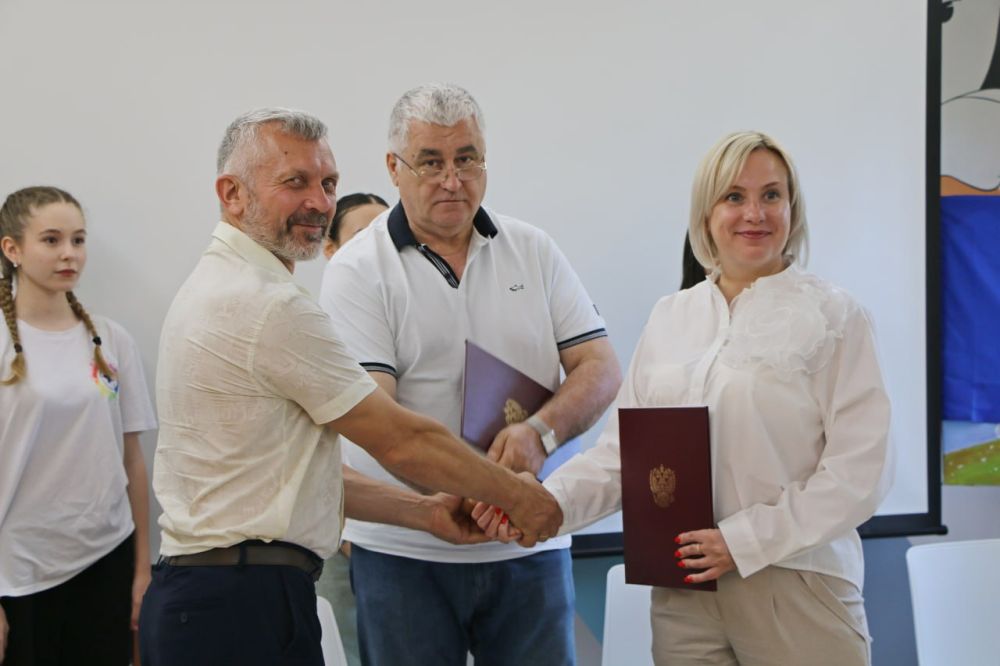 Судакский городской совет, администрация Судака и ОВОО «Русское географическое общество» в Крыму подписали Соглашение о взаимодействии Судакский городской совет, администрация Судака и ОВОО «Русское географическое общество» в Крыму подписали Соглашение о взаимодействии