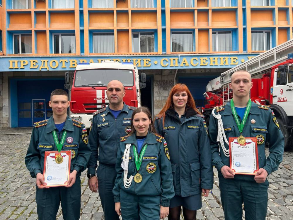 Дружина юных пожарных Кореизской школы – лучшая в Крыму Дружина юных пожарных Кореизской школы – лучшая в Крыму