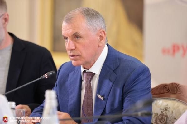 В рамках XVII Международного фестиваля «Великое русское слово» прошло заседание Ливадийского клуба, на котором участники обсудили тему «Русский мир – модель XXI века» В рамках XVII Международного фестиваля «Великое русское слово» прошло заседание Ливадийского клуба, на котором участники обсудили тему «Русский мир – модель XXI века»