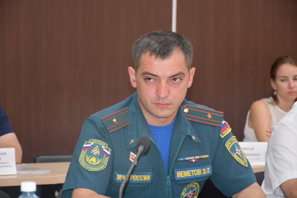 Василий Грабован: Сегодня провел расширенное аппаратное совещание с руководителями учреждений, организаций и предприятий района, главами поселений и начальниками структурных подразделений администрации Василий Грабован: Сегодня провел расширенное аппаратное совещание с руководителями учреждений, организаций и предприятий района, главами поселений и начальниками структурных подразделений администрации