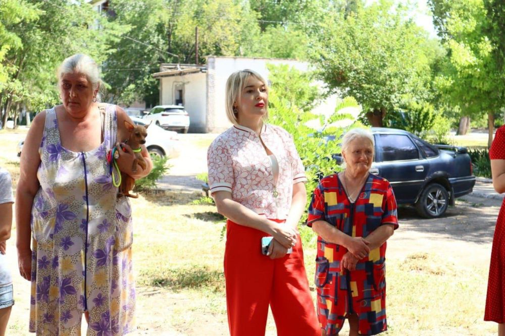 Инна Федоренко: Сегодня провела встречи с жителями МКД в пгт Вольное по проблемным вопросам Инна Федоренко: Сегодня провела встречи с жителями МКД в пгт Вольное по проблемным вопросам
