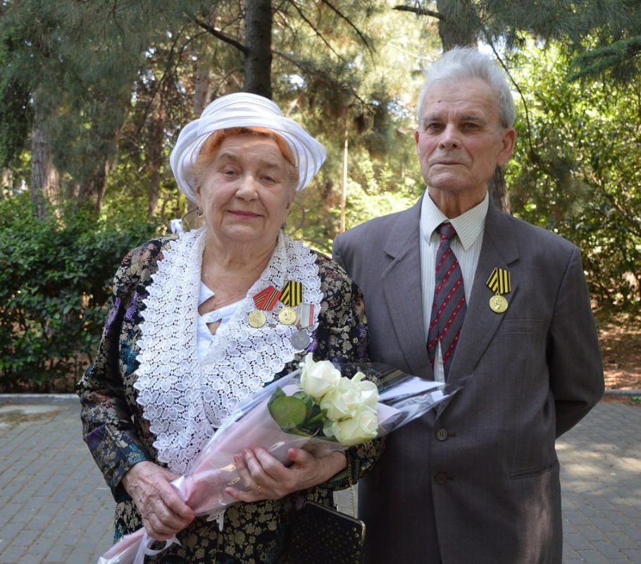 65 лет вместе: ялтинская пара отметила железную свадьбу 65 лет вместе: ялтинская пара отметила железную свадьбу