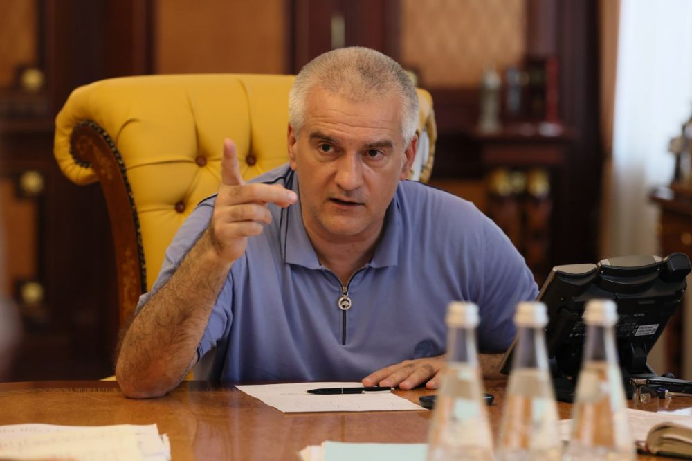 Сергей Аксёнов: До середины июня необходимо перестроить работу телефонных горячих линий ресурсоснабжающих организаций Сергей Аксёнов: До середины июня необходимо перестроить работу телефонных горячих линий ресурсоснабжающих организаций