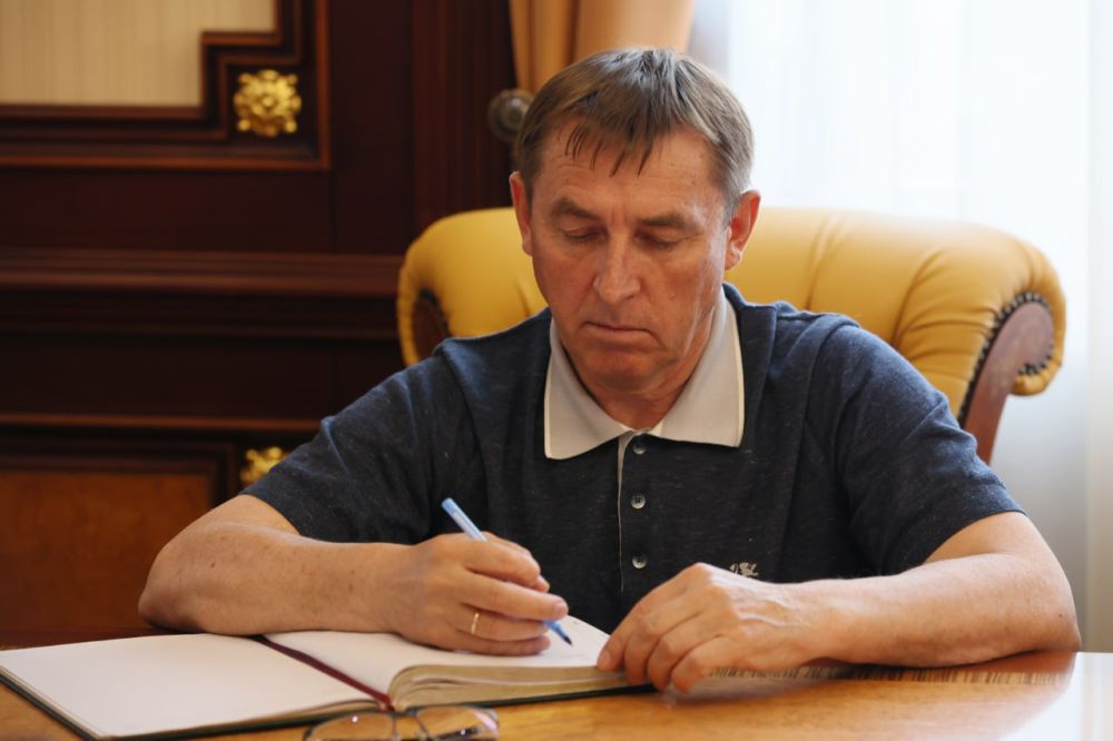 Сергей Аксёнов: До середины июня необходимо перестроить работу телефонных горячих линий ресурсоснабжающих организаций Сергей Аксёнов: До середины июня необходимо перестроить работу телефонных горячих линий ресурсоснабжающих организаций
