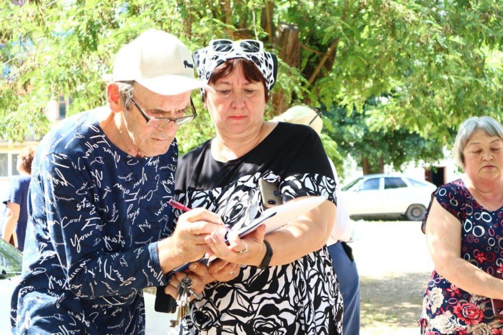 Инна Федоренко: Сегодня провела встречи с жителями МКД в пгт Вольное по проблемным вопросам Инна Федоренко: Сегодня провела встречи с жителями МКД в пгт Вольное по проблемным вопросам