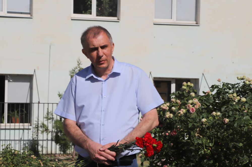 Людмила Пучкова: Сегодня исполняется 225 лет со дня рождения великого русского поэта Александра Сергеевича Пушкина, ставшего основоположником современного русского литературного языка Людмила Пучкова: Сегодня исполняется 225 лет со дня рождения великого русского поэта Александра Сергеевича Пушкина, ставшего основоположником современного русского литературного языка