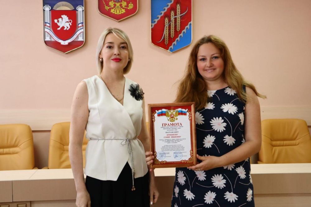 Инна Федоренко: В преддверии праздника людей с огромными сердцами и стальными нервами - Дня социального работника... Инна Федоренко: В преддверии праздника людей с огромными сердцами и стальными нервами - Дня социального работника...