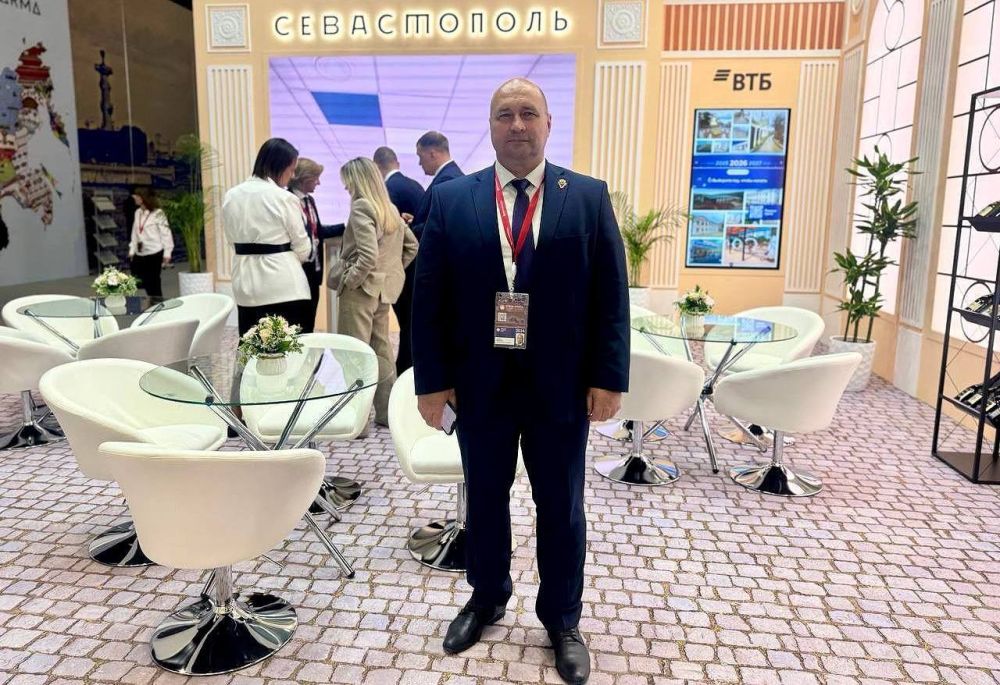 Владимир Немцев: Накануне на площадке ПМЭФ-2024 в составе делегации под руководством Губернатора Севастополя Михаила Владимировича Развожаева принял участие в сессиях Форума Владимир Немцев: Накануне на площадке ПМЭФ-2024 в составе делегации под руководством Губернатора Севастополя Михаила Владимировича Развожаева принял участие в сессиях Форума