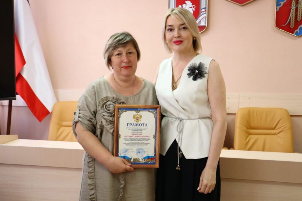 Инна Федоренко: В преддверии праздника людей с огромными сердцами и стальными нервами - Дня социального работника... Инна Федоренко: В преддверии праздника людей с огромными сердцами и стальными нервами - Дня социального работника...