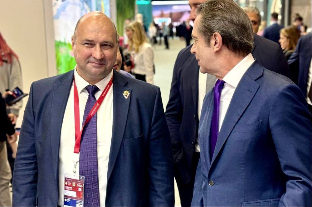 Владимир Немцев: В третий день работы ПМЭФ-2024 в составе делегации под руководством Губернатора города Михаила Владимировича Развожаева принял участие в знаковом для Севастополя мероприятии Владимир Немцев: В третий день работы ПМЭФ-2024 в составе делегации под руководством Губернатора города Михаила Владимировича Развожаева принял участие в знаковом для Севастополя мероприятии