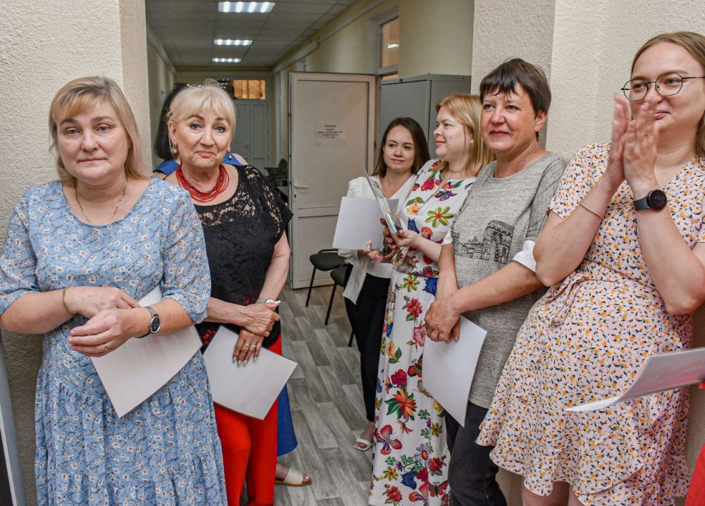 Эммилия Леонова: Поздравила с наступающим профессиональным праздником — Днём социального работника Департамент труда и социальной защиты г. впатория! Эммилия Леонова: Поздравила с наступающим профессиональным праздником — Днём социального работника Департамент труда и социальной защиты г. впатория!