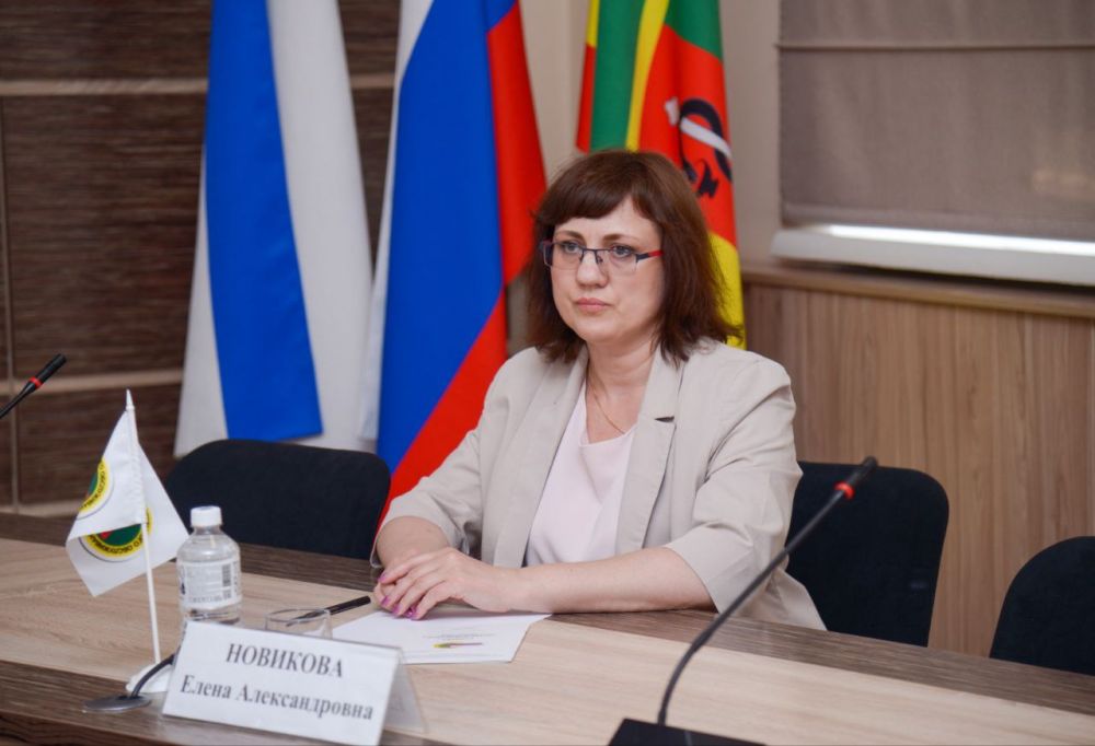 Эммилия Леонова: Поприветствовала участников семинара на тему: «Отчетно-выборная компания в территориальных, первичных... Эммилия Леонова: Поприветствовала участников семинара на тему: «Отчетно-выборная компания в территориальных, первичных...