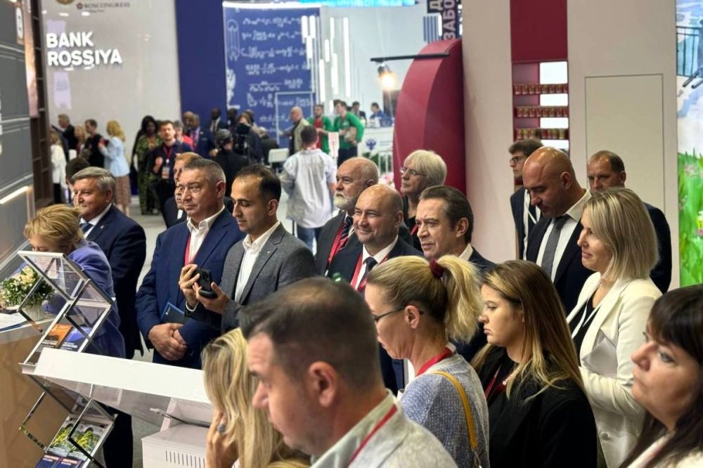 Владимир Немцев: В третий день работы ПМЭФ-2024 в составе делегации под руководством Губернатора города Михаила Владимировича Развожаева принял участие в знаковом для Севастополя мероприятии Владимир Немцев: В третий день работы ПМЭФ-2024 в составе делегации под руководством Губернатора города Михаила Владимировича Развожаева принял участие в знаковом для Севастополя мероприятии