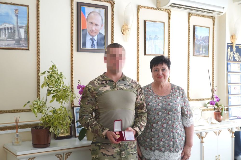 #своих_не_бросаем. По традиции продолжаются встречи с участниками специальной военной операции. Глава муниципального... #своих_не_бросаем. По традиции продолжаются встречи с участниками специальной военной операции. Глава муниципального...
