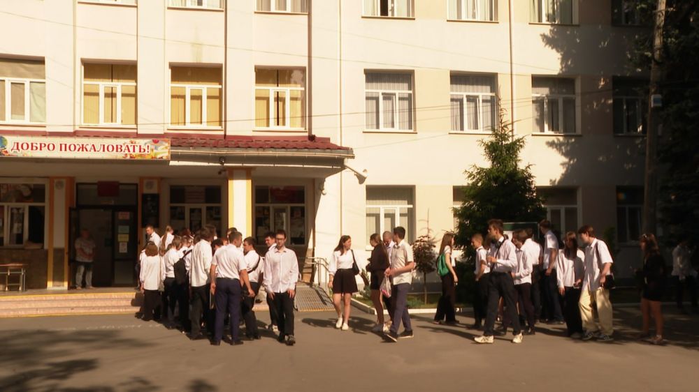 В Симферополе прошёл обязательный государственный экзамен по математике В Симферополе прошёл обязательный государственный экзамен по математике