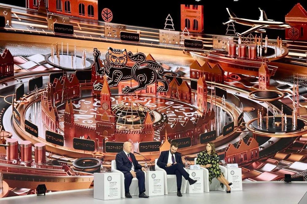 Владимир Немцев: Накануне на площадке ПМЭФ-2024 в составе делегации под руководством Губернатора Севастополя Михаила Владимировича Развожаева принял участие в сессиях Форума Владимир Немцев: Накануне на площадке ПМЭФ-2024 в составе делегации под руководством Губернатора Севастополя Михаила Владимировича Развожаева принял участие в сессиях Форума
