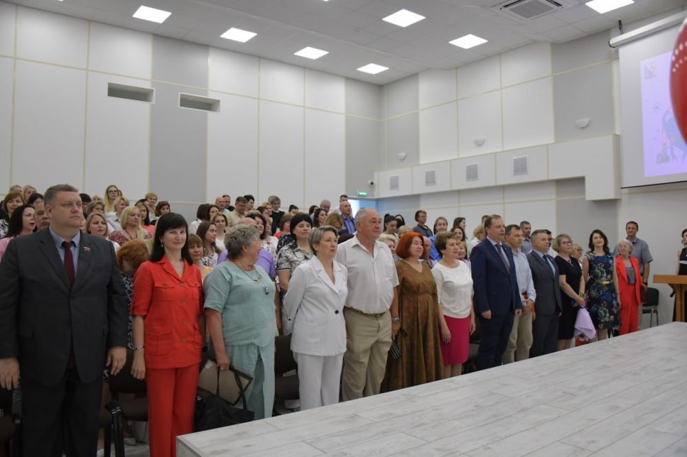 Екатерина Алтабаева: Накануне Дня социального работника приняла участие в торжественном собрании, посвященном профессиональному празднику Екатерина Алтабаева: Накануне Дня социального работника приняла участие в торжественном собрании, посвященном профессиональному празднику
