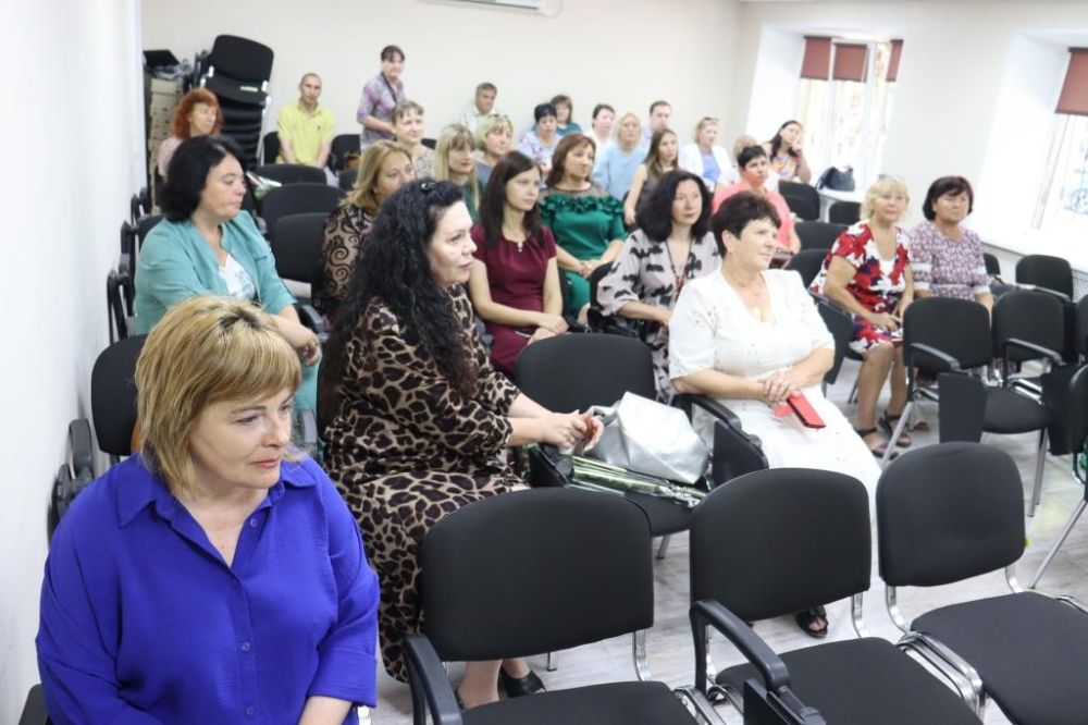 8 июня по всей стране отмечается День социального работника 8 июня по всей стране отмечается День социального работника