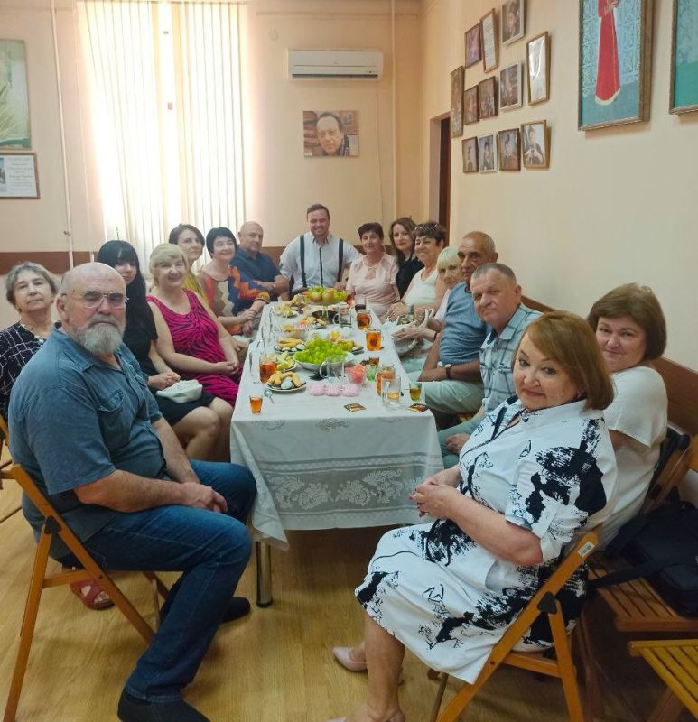 7 июня в Симферополе состоялось мероприятие, посвящённое 20-летию со дня создания Народного историко-этнографического музея крымчаков им. . чкинази 7 июня в Симферополе состоялось мероприятие, посвящённое 20-летию со дня создания Народного историко-этнографического музея крымчаков им. . чкинази