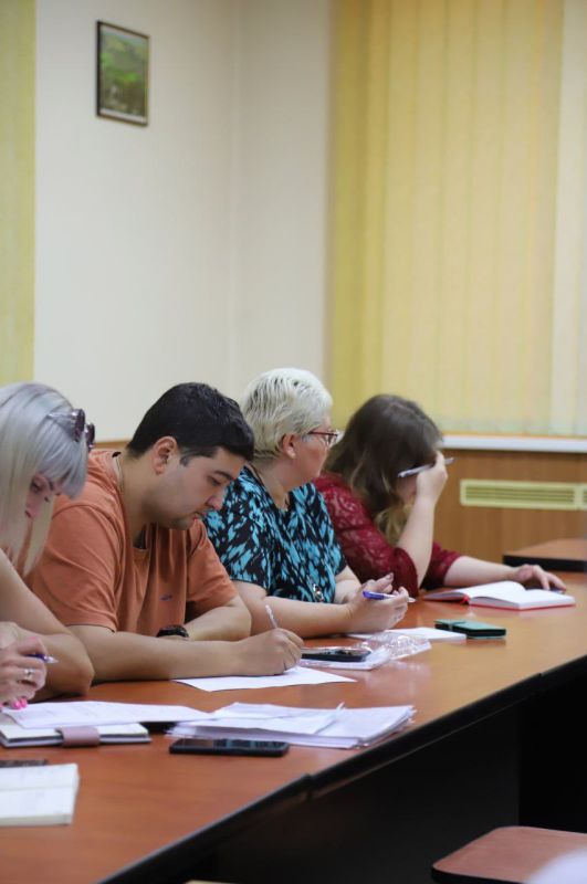 Ольга Урайкина: Cовместно с главой администрации Бахчисарайского района Людмилой Пучковой провела еженедельное совещание с главами поселений Ольга Урайкина: Cовместно с главой администрации Бахчисарайского района Людмилой Пучковой провела еженедельное совещание с главами поселений