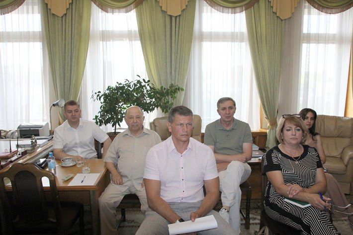 Члены Общественной палаты Крыма приняли участие в общественных слушаниях ОП РФ по совершенствованию налогового законодательства Члены Общественной палаты Крыма приняли участие в общественных слушаниях ОП РФ по совершенствованию налогового законодательства