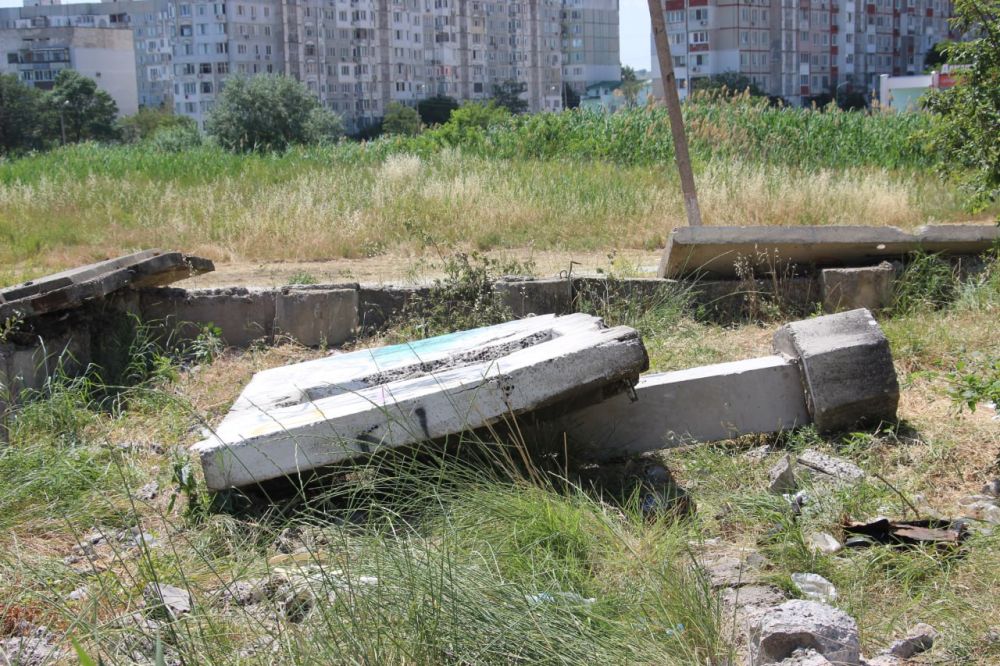 Святослав Брусаков: #ЖКХ_и_строительство. Разбираем недострой возле дома по ул. люхера, 13 Святослав Брусаков: #ЖКХ_и_строительство. Разбираем недострой возле дома по ул. люхера, 13