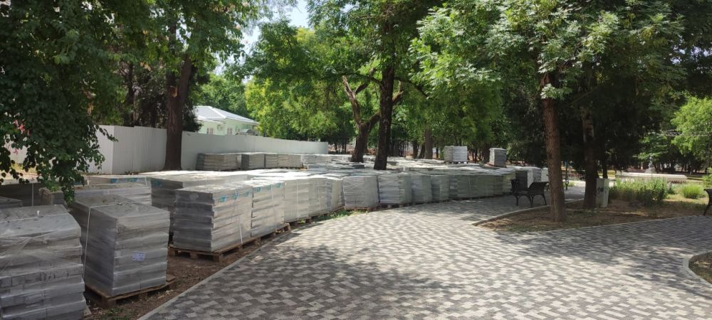 Благоустройство Екатерининского сада - работы продолжаются! Благоустройство Екатерининского сада - работы продолжаются!