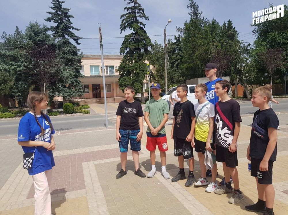 Молодогвардейцы Симферопольского района организовали квест приуроченный к празднованию Дня России! Молодогвардейцы Симферопольского района организовали квест приуроченный к празднованию Дня России!