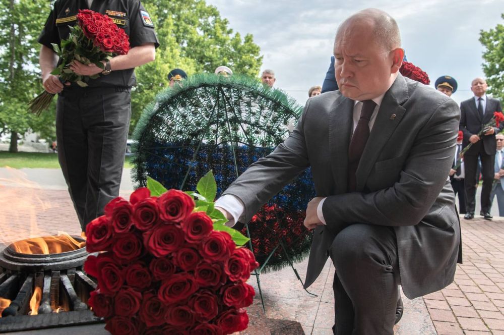 Михаил Развожаев: Севастополь сегодня празднует День России! Михаил Развожаев: Севастополь сегодня празднует День России!