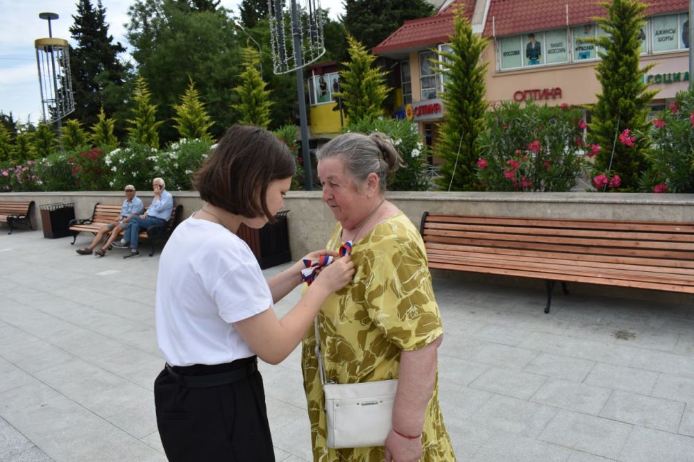 Галина Огнёва: Алушта присоединилась к Всероссийской акции «Российский триколор» Галина Огнёва: Алушта присоединилась к Всероссийской акции «Российский триколор»