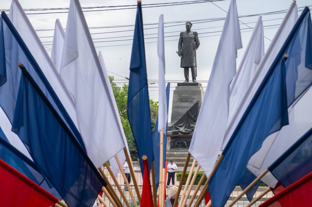 Михаил Развожаев: Севастополь сегодня празднует День России! Михаил Развожаев: Севастополь сегодня празднует День России!