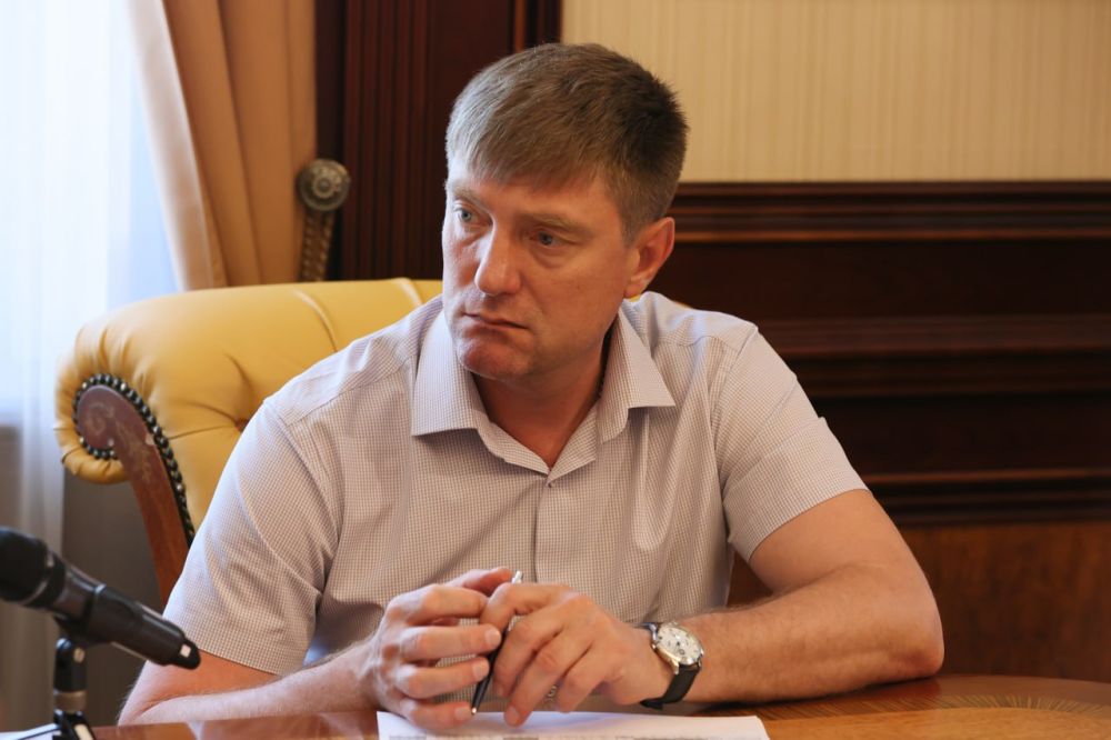 Сергей Аксёнов: Продолжаем рабочие встречи по отработке проблемных вопросов ГУП РК «Крымэнерго» Сергей Аксёнов: Продолжаем рабочие встречи по отработке проблемных вопросов ГУП РК «Крымэнерго»
