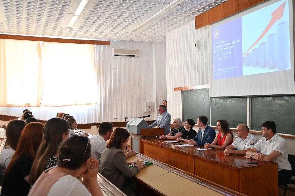 Ольга Славгородская: Продолжаем обсуждать со студентами крымских вузов Программу развития республики до 2036 года Ольга Славгородская: Продолжаем обсуждать со студентами крымских вузов Программу развития республики до 2036 года