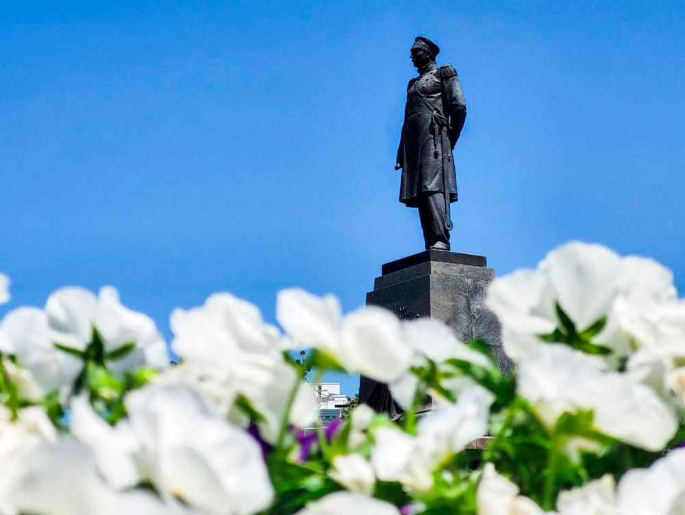 «Расскажи ты всем на свете по любимый город мой» «Расскажи ты всем на свете по любимый город мой»