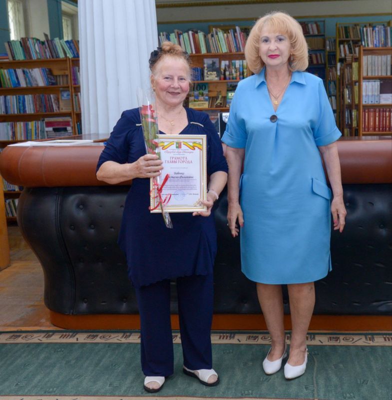 Эммилия Леонова: Больше, чем профессия. Накануне Дня медицинского работника поздравила наших работников здравоохранения с профессиональным праздником Эммилия Леонова: Больше, чем профессия. Накануне Дня медицинского работника поздравила наших работников здравоохранения с профессиональным праздником