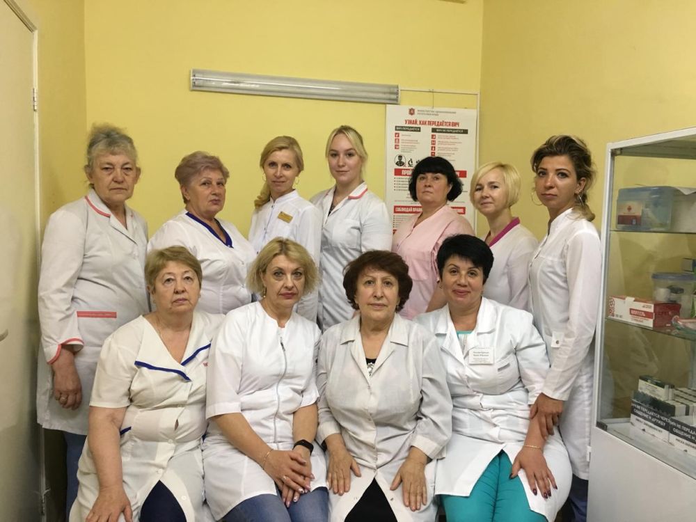 Янина Павленко: Дорогие, уважаемые медицинские работники! Наши ангелы-хранители в белых халатах Сердечно поздравляю вас с профессиональным праздником! Янина Павленко: Дорогие, уважаемые медицинские работники! Наши ангелы-хранители в белых халатах Сердечно поздравляю вас с профессиональным праздником!
