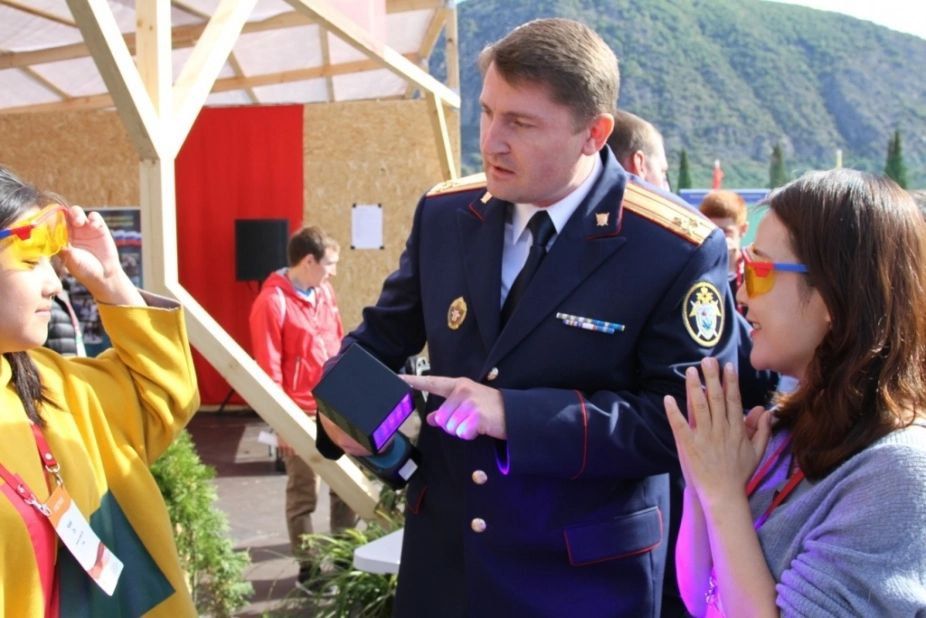 С Днём рождения, вечно молодой "Артек"! С Днём рождения, вечно молодой "Артек"!