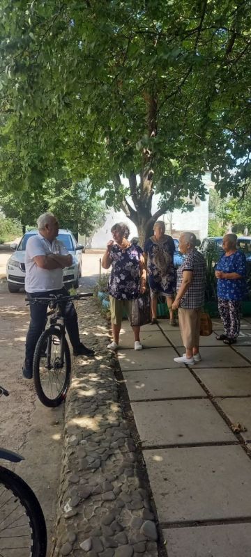 Александр Овдиенко: Совместно с начальником Управления ЖКХ А. истюк осуществил объезд города: дворовые территории, объекты благоустройства и ремонта Александр Овдиенко: Совместно с начальником Управления ЖКХ А. истюк осуществил объезд города: дворовые территории, объекты благоустройства и ремонта