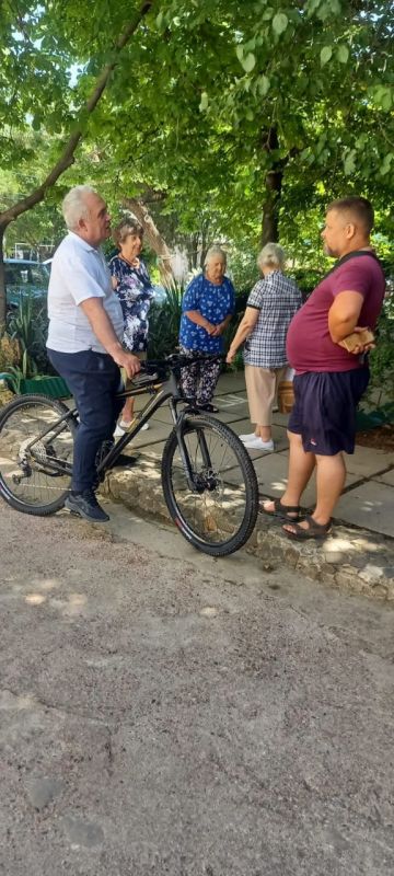 Александр Овдиенко: Совместно с начальником Управления ЖКХ А. истюк осуществил объезд города: дворовые территории, объекты благоустройства и ремонта Александр Овдиенко: Совместно с начальником Управления ЖКХ А. истюк осуществил объезд города: дворовые территории, объекты благоустройства и ремонта