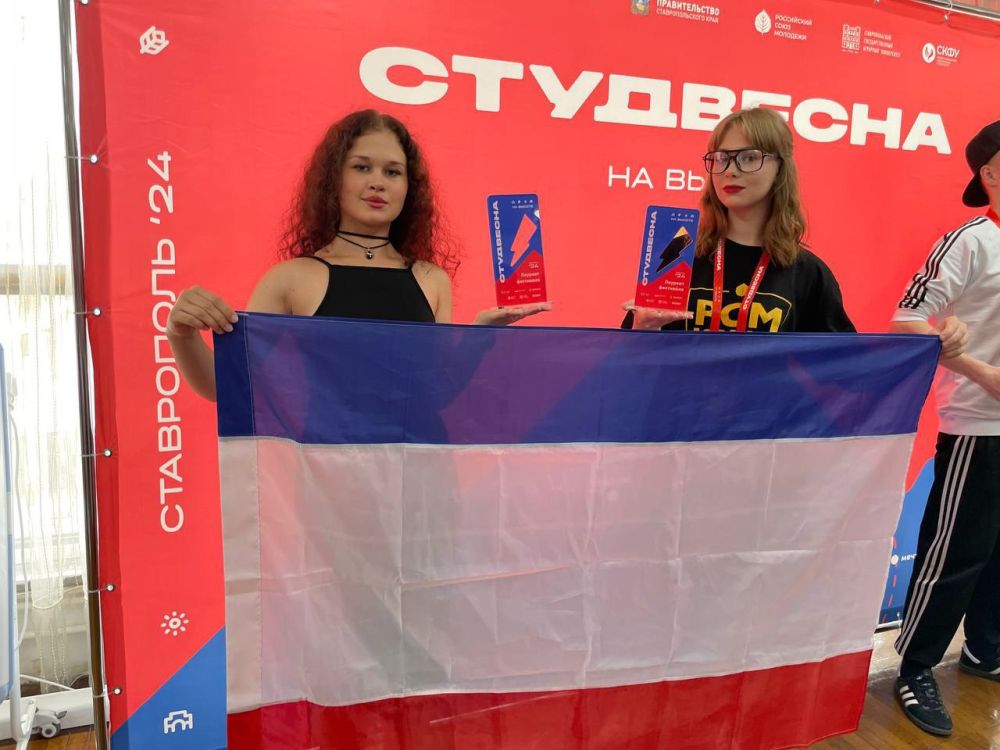 ГОРДИМСЯ ТАЛАНТЛИВОЙ МОЛОДЕЖЬЮ! ГОРДИМСЯ ТАЛАНТЛИВОЙ МОЛОДЕЖЬЮ!