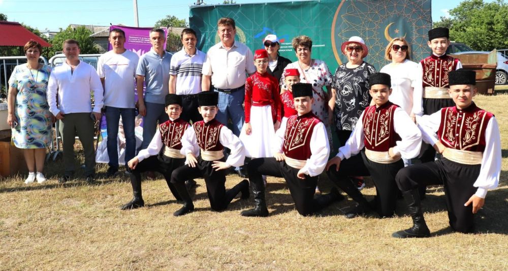 Мусульмане Крыма, при поддержке Духовного управления мусульман Крыма и города Севастополь, с благодарностью отметили Курбан-Байрам Мусульмане Крыма, при поддержке Духовного управления мусульман Крыма и города Севастополь, с благодарностью отметили Курбан-Байрам