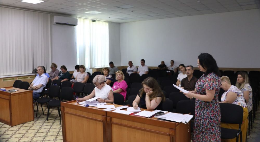 Ольга Урайкина: В большом зале администрации Бахчисарайского района состоялось совместное заседание постоянных депутатских комиссий Бахчисарайского районного совета Ольга Урайкина: В большом зале администрации Бахчисарайского района состоялось совместное заседание постоянных депутатских комиссий Бахчисарайского районного совета