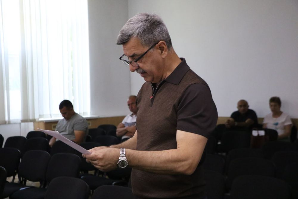 Ольга Урайкина: В большом зале администрации Бахчисарайского района состоялось совместное заседание постоянных депутатских комиссий Бахчисарайского районного совета Ольга Урайкина: В большом зале администрации Бахчисарайского района состоялось совместное заседание постоянных депутатских комиссий Бахчисарайского районного совета