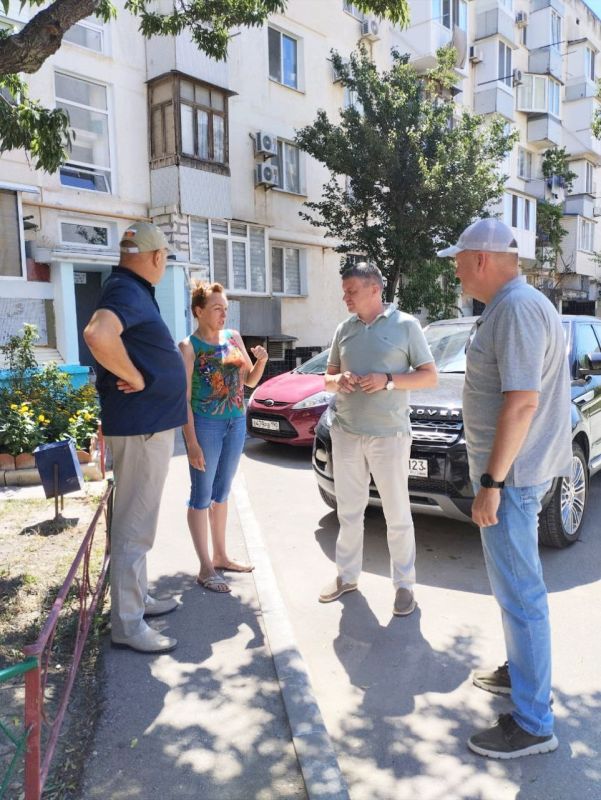 Александр Юрьев: Сегодня провели рабочее совещание с участием начальника Инспекции по жилищному надзору РК Дмитрия Разумовского и директора АНО «ЖКХ Контроль Республики Крым» Анатолия Петрова Александр Юрьев: Сегодня провели рабочее совещание с участием начальника Инспекции по жилищному надзору РК Дмитрия Разумовского и директора АНО «ЖКХ Контроль Республики Крым» Анатолия Петрова