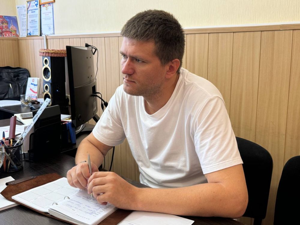 Александр Дудинов: Обсудил с черноморцами вопросы земельных и имущественных отношений Александр Дудинов: Обсудил с черноморцами вопросы земельных и имущественных отношений