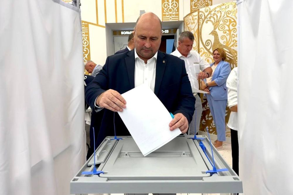 Владимир Немцев: Состоялась ежегодная XIV конференция Севастопольского регионального отделения партии «Единая Россия» Владимир Немцев: Состоялась ежегодная XIV конференция Севастопольского регионального отделения партии «Единая Россия»