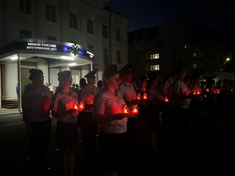 «Свеча памяти»: В Министерстве внутренних дел по Республике Крым почтили память погибших в годы Великой Отечественной войны «Свеча памяти»: В Министерстве внутренних дел по Республике Крым почтили память погибших в годы Великой Отечественной войны