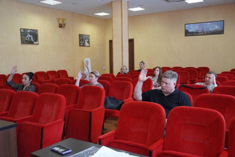 #экономика. В администрации Керчи обсудили вопросы развития малого и среднего предпринимательства #экономика. В администрации Керчи обсудили вопросы развития малого и среднего предпринимательства