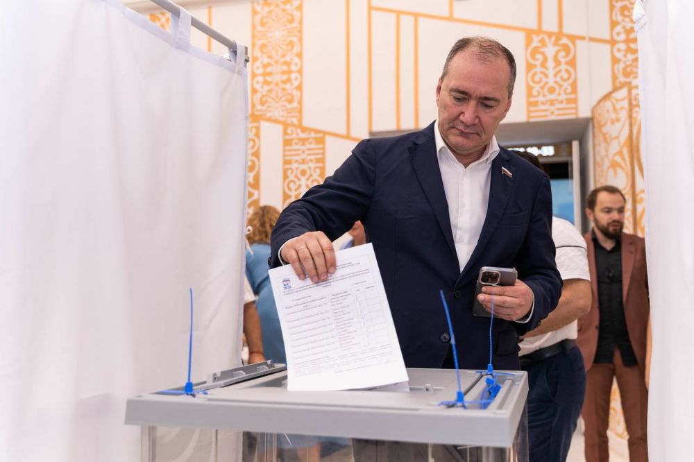Михаил Развожаев: Накануне на 14-й конференции регионального отделения партии «Единая Россия» мы определили кандидатов на выборы в Законодательное собрание Михаил Развожаев: Накануне на 14-й конференции регионального отделения партии «Единая Россия» мы определили кандидатов на выборы в Законодательное собрание